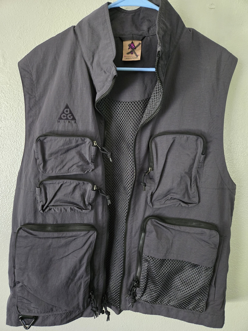 Nike ACG Men's Utility Vest - Charcoal